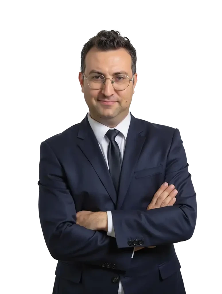 עורך דין מתן לקר